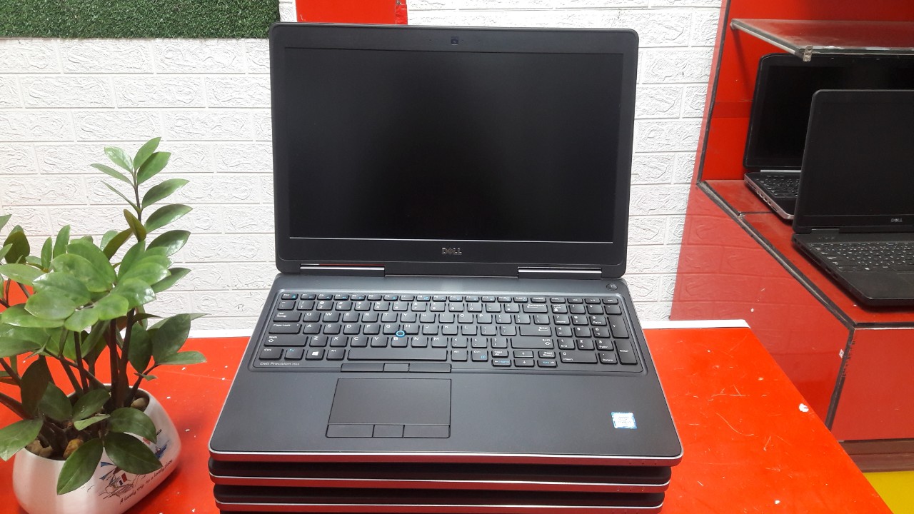 Laptop Dell Precision 7510 Core i7- 6820HQ | Ram 8GB | SSD 256G | VGA M1000M | Màn 15.6 Full HD